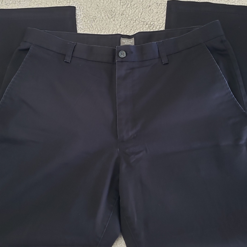 MERONA Ultimate Black Relaxed Chino Pants | Mens 38 x 32
